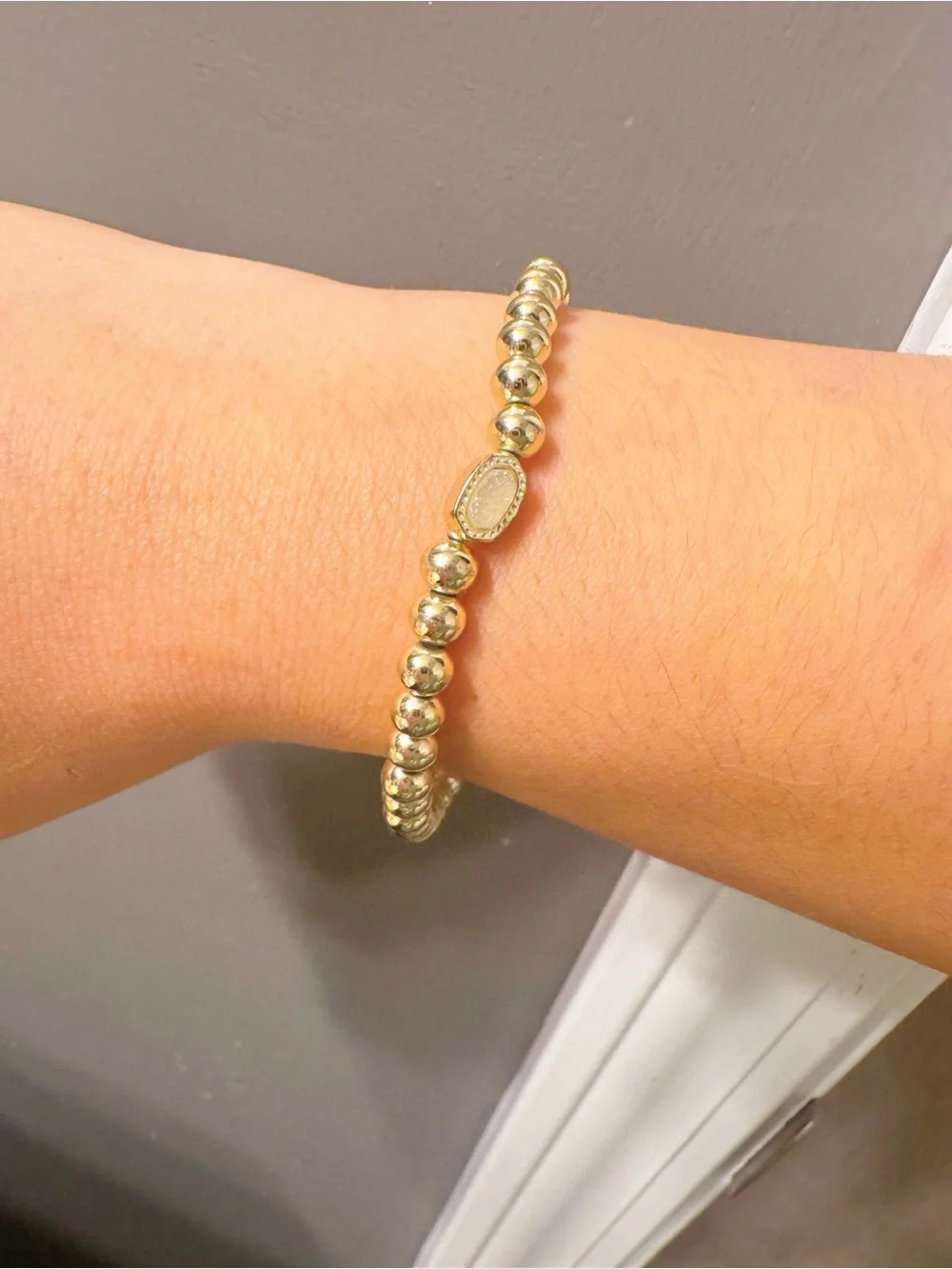 gold Kendra Scott mini elaina gold stretch bracelet, only worn a few times